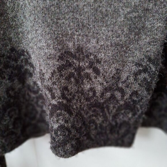 Adrienne Vittadini Grey Wool Blend Shawl/Cardigan Sweater - Picture 7 of 10